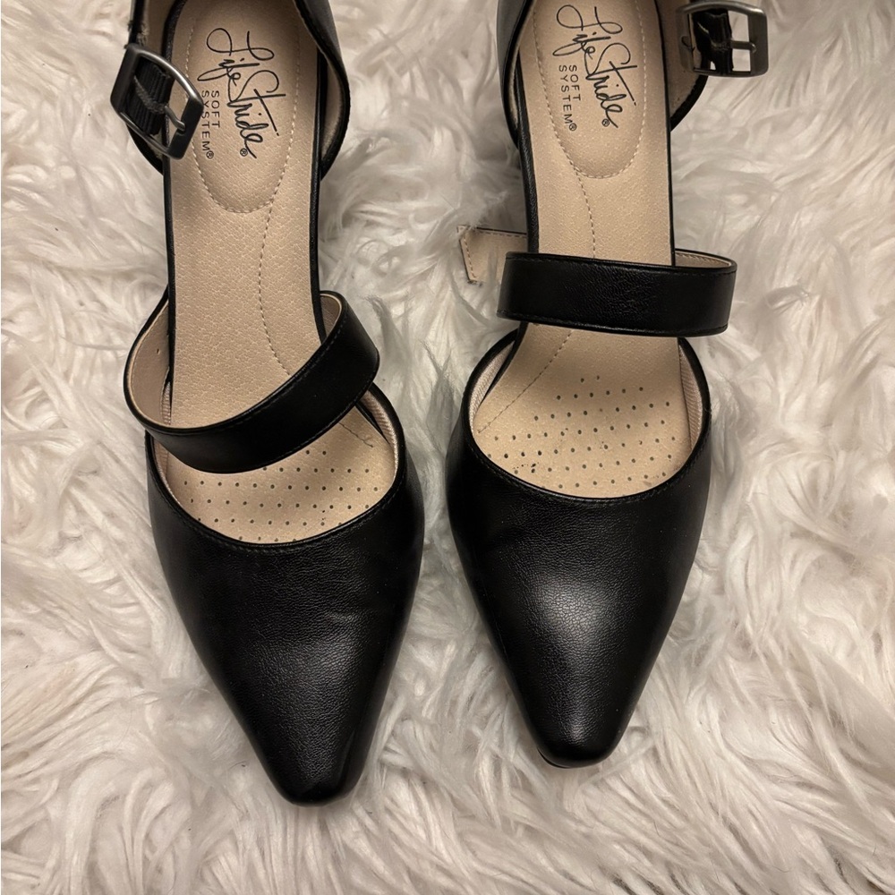 Life Stride Kamala Black Mary Jane Heels